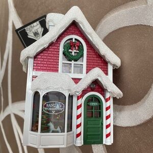 Bath & Body Works Santa workshop wallflower NWT